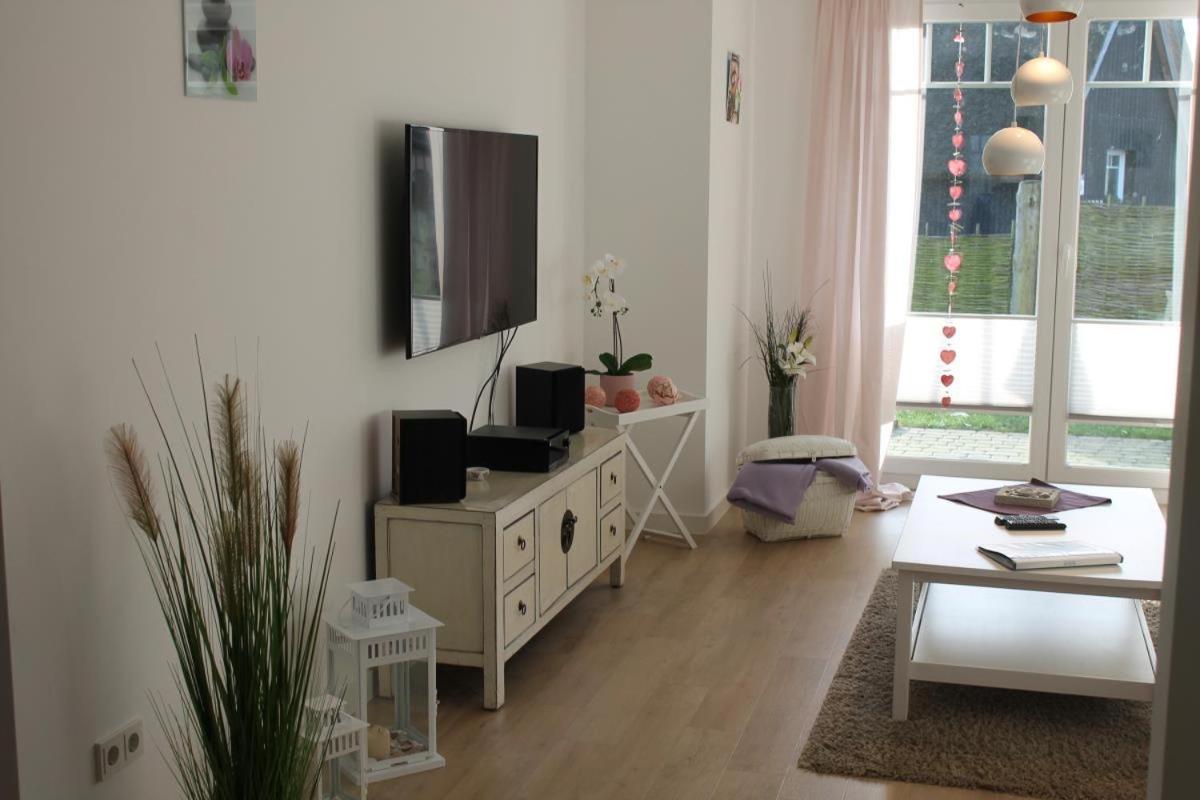 Ferienwohnung Asia In Born Extérieur photo